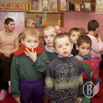 Дітей треба рятувати. Від батьків! Дітей треба рятувати. Від батьків!