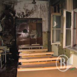 Хто палить Чернігівський колегіум №11? ФОТО