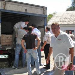 Повінь: Благодійна допомога постраждалим у місті Чернівці. Фото