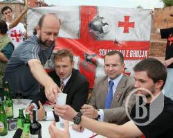 Варшава: Пий грузинське вино – не бійся Путіна Варшава: Пий грузинське вино – не бійся Путіна