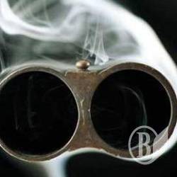 Вітчим застрелив пасербицю, її нареченого і себе Вітчим застрелив пасербицю, її нареченого і себе
