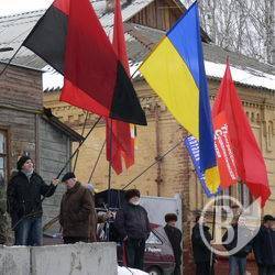Комуністи побилися з націоналістами! Версія КУН Комуністи побилися з націоналістами! Версія КУН