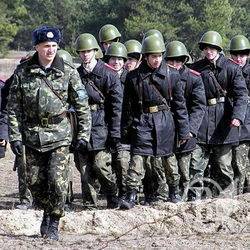 Киевских лицеистов погоняют по Десне Киевских лицеистов погоняют по Десне