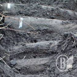13 артснарядов – во дворе церкви 13 артснарядов – во дворе церкви