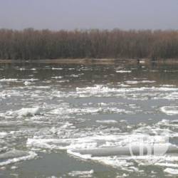 Крига відрізала сполучення з чотирма селами на Чернігівщині Крига відрізала сполучення з чотирма селами на Чернігівщині