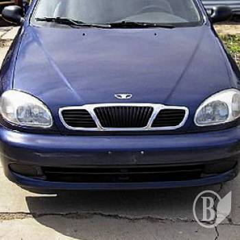 Спортшкола у Чернігові утримувала авто для чиновників Спортшкола у Чернігові утримувала авто для чиновників