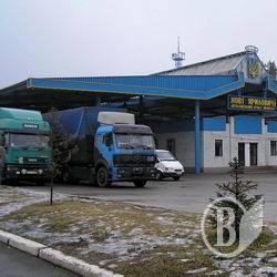Обвал даху стався на пункті митного контролю Нові Яриловичі Обвал даху стався на пункті митного контролю Нові Яриловичі