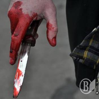Переляканий хлопчик зарізав п'яного чоловіка Переляканий хлопчик зарізав п'яного чоловіка