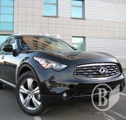 У Чернігові Infiniti в’їхав в Lanos У Чернігові Infiniti в’їхав в Lanos