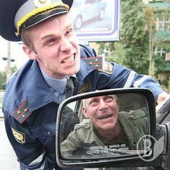Водій відкусив ДАІ-шнику палець Водій відкусив ДАІ-шнику палець