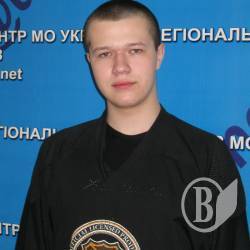 Справжні чоловіки обирають хокей і… армію