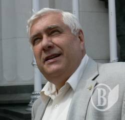 Депутат СТЕПАНОВ о конституционной ночи: КРАВЧУК пришел последним, а МАРЧУК – виновник флага