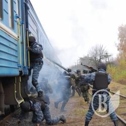 У Щорсі і фільми знімають, і по терористах стріляють. Умовних У Щорсі і фільми знімають, і по терористах стріляють. Умовних