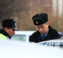 Міліція затримала зграю «роззувальників» машин Міліція затримала зграю «роззувальників» машин