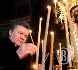 Янукович помолився на горі в Ізраїлі Янукович помолився на горі в Ізраїлі