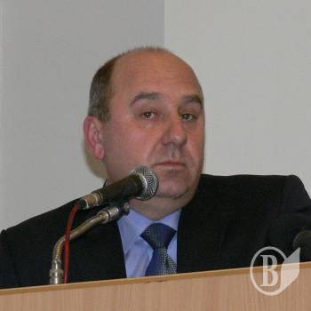 Начальник ЖКГ сказав, що снігу в Чернігові після прибирання не більше 5-ти сантиметрів. ВІДЕО Начальник ЖКГ сказав, що снігу в Чернігові після прибирання не більше 5-ти сантиметрів. ВІДЕО