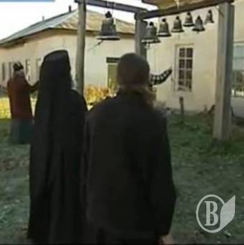 Ентузіасти в рясах відновлюють монастир (відео) Ентузіасти в рясах відновлюють монастир (відео)