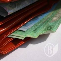 3653 гривень – середній дохід середньої сім’ї 3653 гривень – середній дохід середньої сім’ї