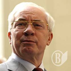 Азаров рятує Україну від грипу (відео)