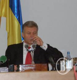Депутати Чернігова вимагають сесії. За «швидку»