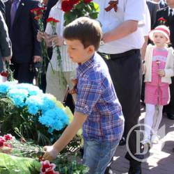 Свято. 9 Травня. Чернігів ( роздуми і фото) Свято. 9 Травня. Чернігів ( роздуми і фото)