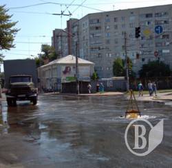 «Чернігівводоканал» дарує прохолоду. За наші гроші? (фото, відео) «Чернігівводоканал» дарує прохолоду. За наші гроші? (фото, відео)