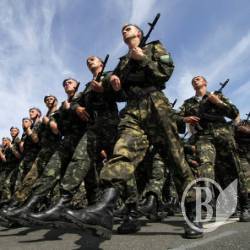 Контрактники заполонили українську армію Контрактники заполонили українську армію