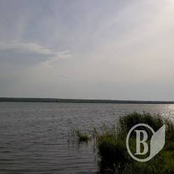 У Десні потонув ВАЗ та троє людей У Десні потонув ВАЗ та троє людей
