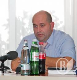 ДАІ: Про проблеми і правила обміну водійських посвідчень (фото, відео) ДАІ: Про проблеми і правила обміну водійських посвідчень (фото, відео)