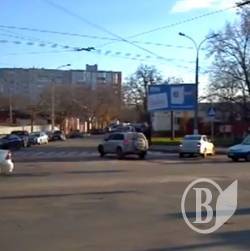 ДАІ, у нас водій з пішоходом б'ються без вас! ДАІ, у нас водій з пішоходом б'ються без вас!