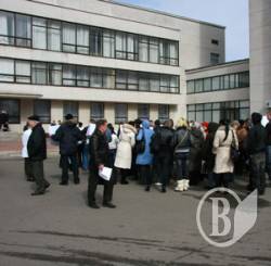 Опозиція напучуватиме депутатів облради послати депешу Президенту? Опозиція напучуватиме депутатів облради послати депешу Президенту?
