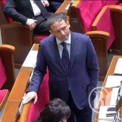 Блаженство чи вавка? Добкін мочить у ВР