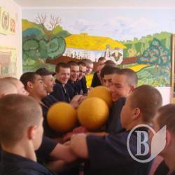 Боротьба Вірусу та малолітніх злочинців Боротьба Вірусу та малолітніх злочинців