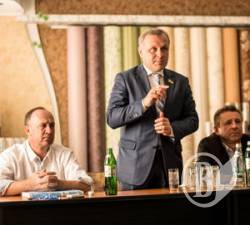 Влада підтримала ініціативу колективу «Слов’янських шпалер» Влада підтримала ініціативу колективу «Слов’янських шпалер»