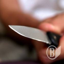 Хлопці та дівчина вбили 30-річного чернігівця – 13 колото-різаних ран Хлопці та дівчина вбили 30-річного чернігівця – 13 колото-різаних ран