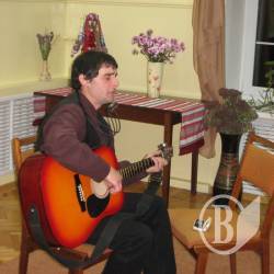 Барди з Ріпок: душевне спілкування з гітарою Барди з Ріпок: душевне спілкування з гітарою