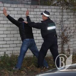 Спринтерська дуель крадія та правоохоронця Спринтерська дуель крадія та правоохоронця