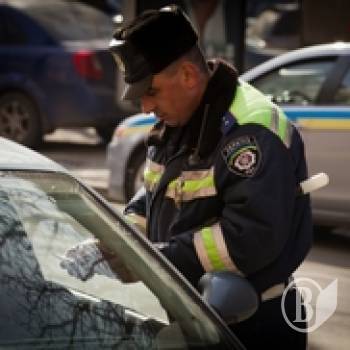 ДАІ-шники ласі до лівих грошенят ДАІ-шники ласі до лівих грошенят