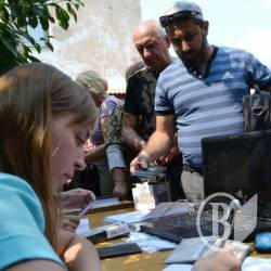 Лінивим переселенцям наполовину уріжуть соцдопомогу Лінивим переселенцям наполовину уріжуть соцдопомогу