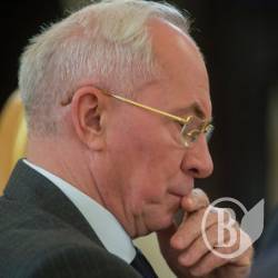 Українські судді видали ордер на арешт екс-прем’єра Азарова Українські судді видали ордер на арешт екс-прем’єра Азарова