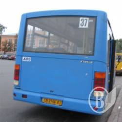 Чернігівські перевізники вдвічі скоротили кількість автобусів Чернігівські перевізники вдвічі скоротили кількість автобусів