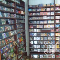 На ринку продавали неліцензійні DVD-диски На ринку продавали неліцензійні DVD-диски