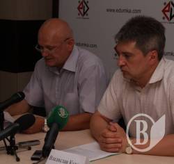 Сергій Березенко закликає кандидатів підписати Угоду про чесні вибори та взаємоповагу Сергій Березенко закликає кандидатів підписати Угоду про чесні вибори та взаємоповагу