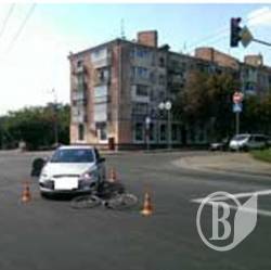 ДАІ: Підліток-велосипедист наїхав на Hyundai в Чернігові ДАІ: Підліток-велосипедист наїхав на Hyundai в Чернігові