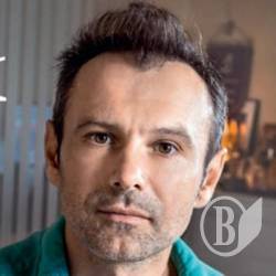Поранених під Радою лікуватимуть за гроші Вакарчука