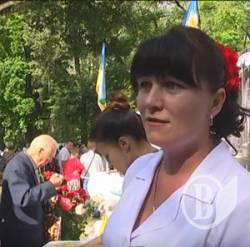 День міста:Чернігівці з`їли трьох смажених кабанчиків і … «дали п’ять» Тарасові Петриненку День міста:Чернігівці з`їли трьох смажених кабанчиків і … «дали п’ять» Тарасові Петриненку