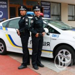 Нова поліція у Чернігові: конкурс після тижня прийому анкет - 15 осіб на місце Нова поліція у Чернігові: конкурс після тижня прийому анкет - 15 осіб на місце