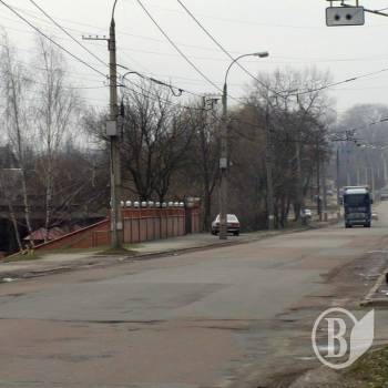 Тролейбусну лінію по вул. 50 років ВЛКСМ у Чернігові будуватимуть за 15,5 млн. гривень Тролейбусну лінію по вул. 50 років ВЛКСМ у Чернігові будуватимуть за 15,5 млн. гривень