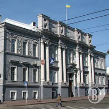 Сесія міськради прийняла перші рішення Сесія міськради прийняла перші рішення