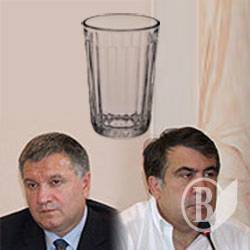 “Я удержался от того, чтобы его ударить, и плеснул ему в лицо водой”, — заявил министр МВД “Я удержался от того, чтобы его ударить, и плеснул ему в лицо водой”, — заявил министр МВД